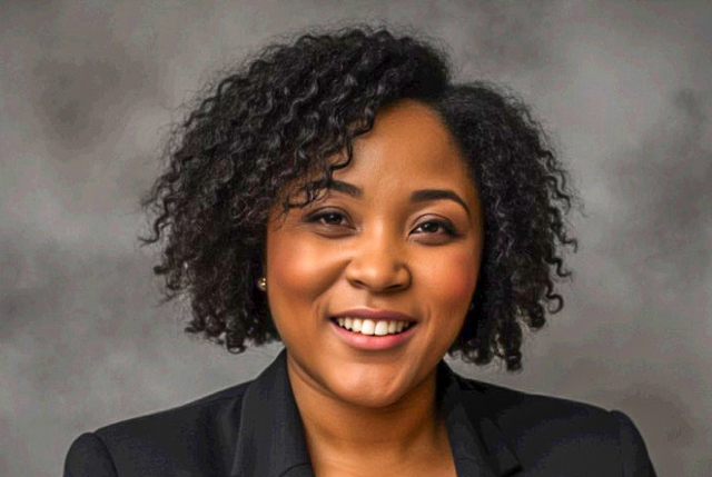 Photo of Stacey's headshot